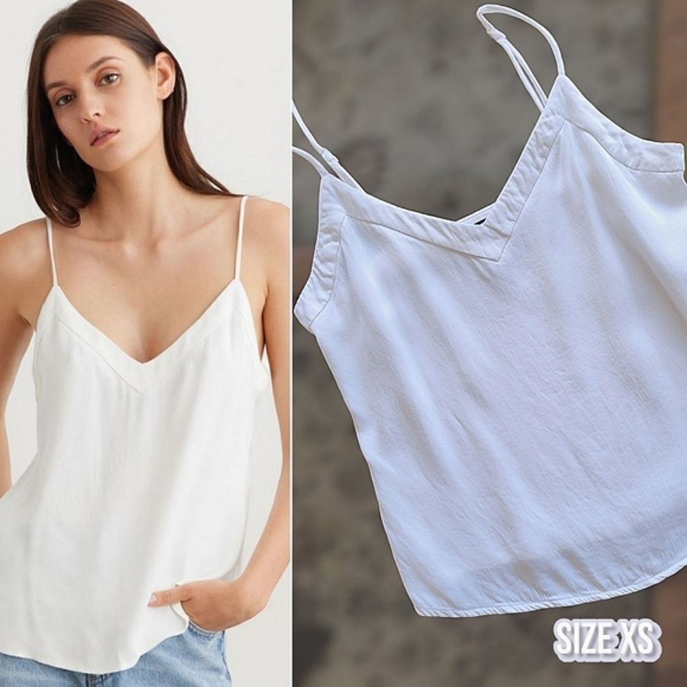 Dynamite white v-neck satin feel camisole XS